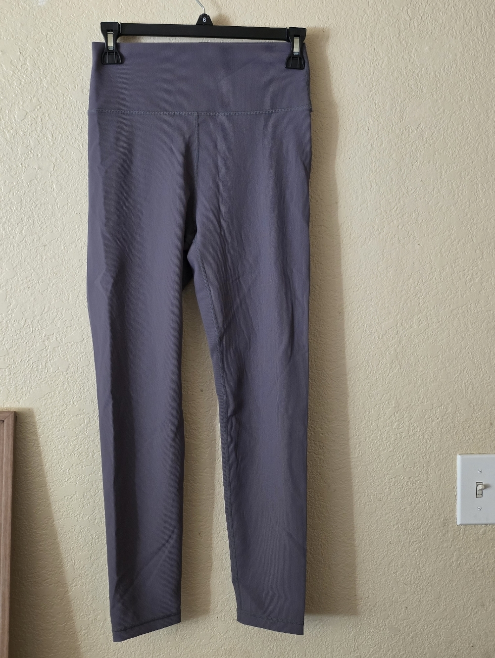 Willo High-Waist Leggings in Slate Purple Size M. NWT